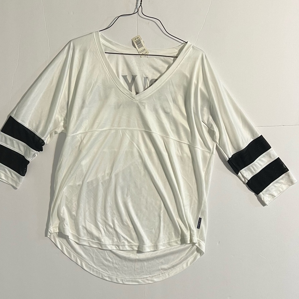 Spirit Jersey Beverly Hills, California  Size Large Nwt